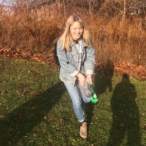 Meet your Posher, Ellie